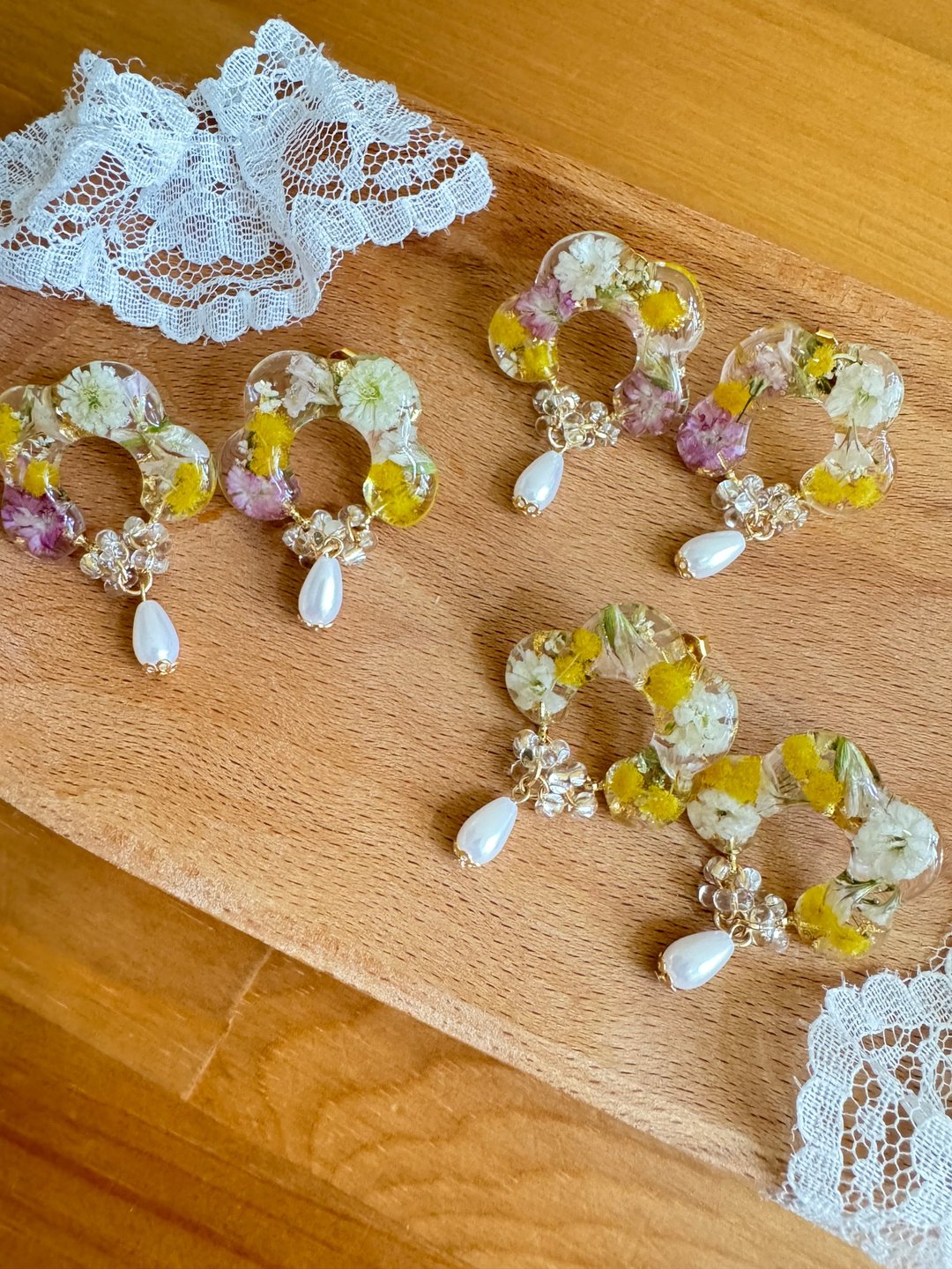 日系 甜美 镂空花花垂钓珍珠耳环 - 耳环/耳夹 - 树脂 紫色