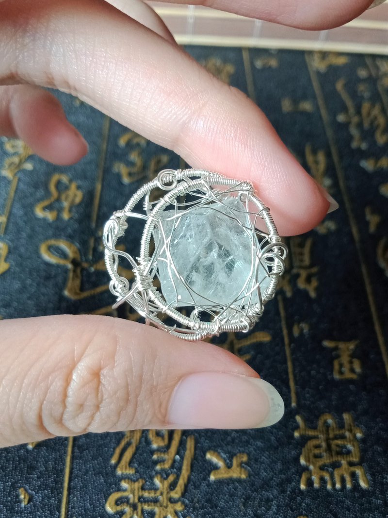 佚名山河。项链。清泉石上流。萤石。金属编织。附链 - 项链 - 宝石 银色