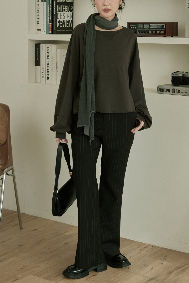 单扣直条纹修身靴型裤(黑) - 女装长裤 - 棉．麻 黑色