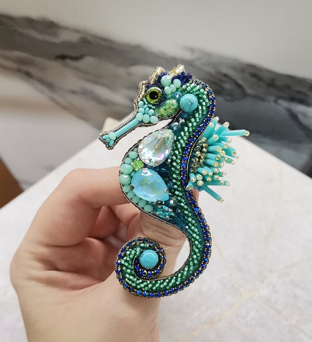 Seahorse jewelry brooch beaded - 胸针 - 其他材质 绿色