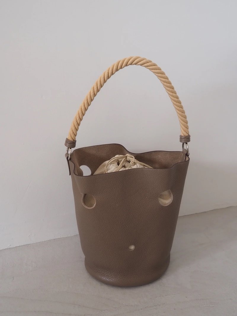 HERMES Mangeoire GM 肩背包 爱马仕 曼乔瓦尔 GM 包 灰褐色 米色 古董包 - 侧背包/斜挎包 - 真皮 咖啡色