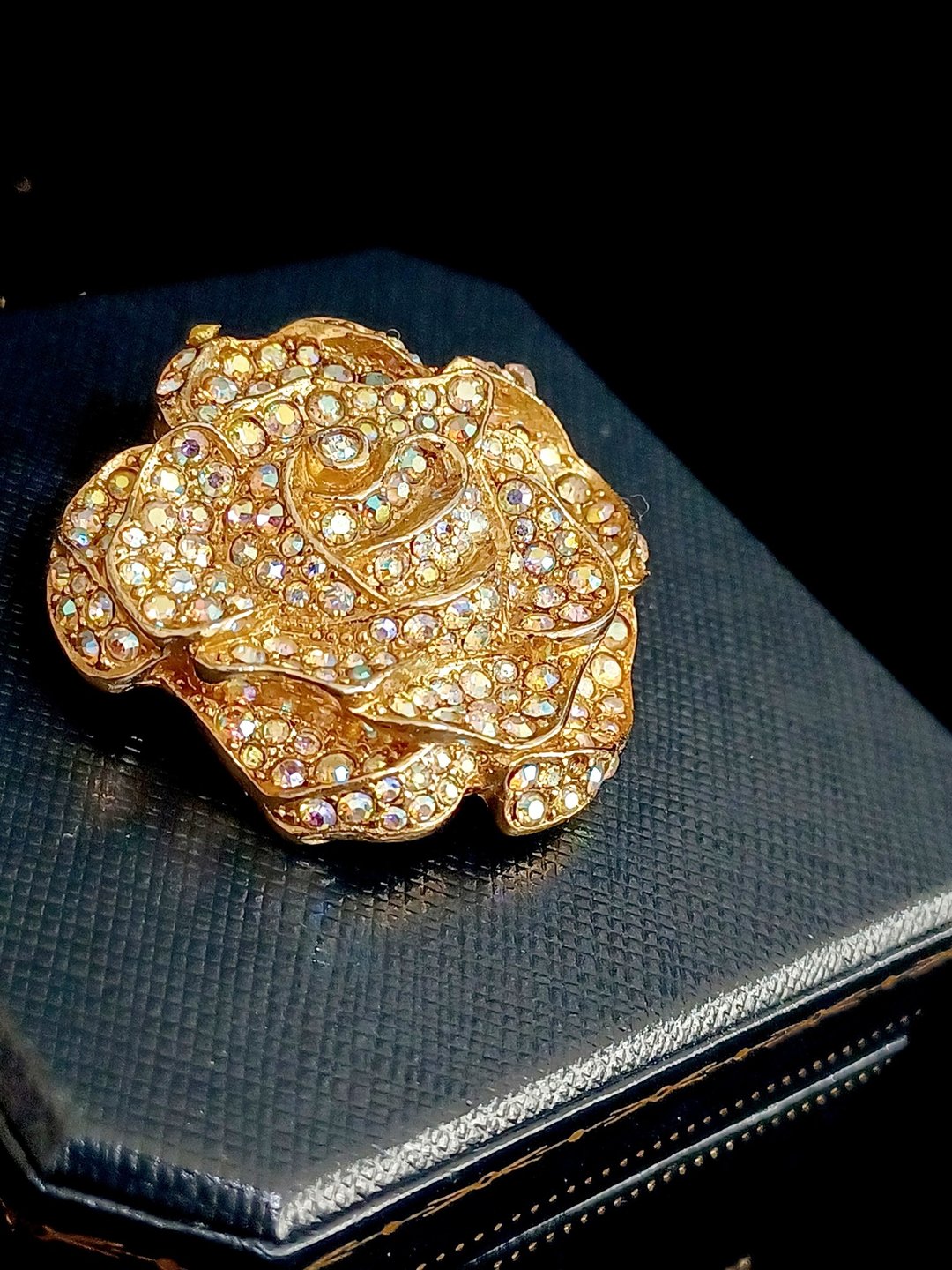 vintage jewelry 古典繁覆极光莱茵山茶花 别针 - 胸针 - 其他金属 
