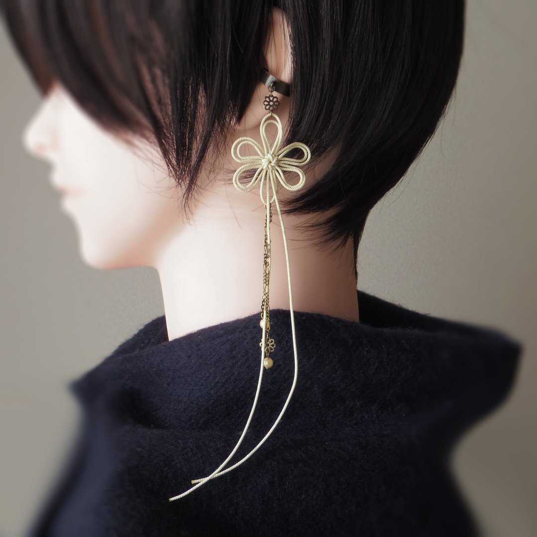 饰结耳骨夹 - 步步娇 · 楚【轻巧和风】适合浴衣、和服及日常穿搭。 - 耳环/耳夹 - 其他金属 白色