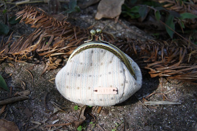 口金包. 素面点点小包 - 零钱包 - 棉．麻 