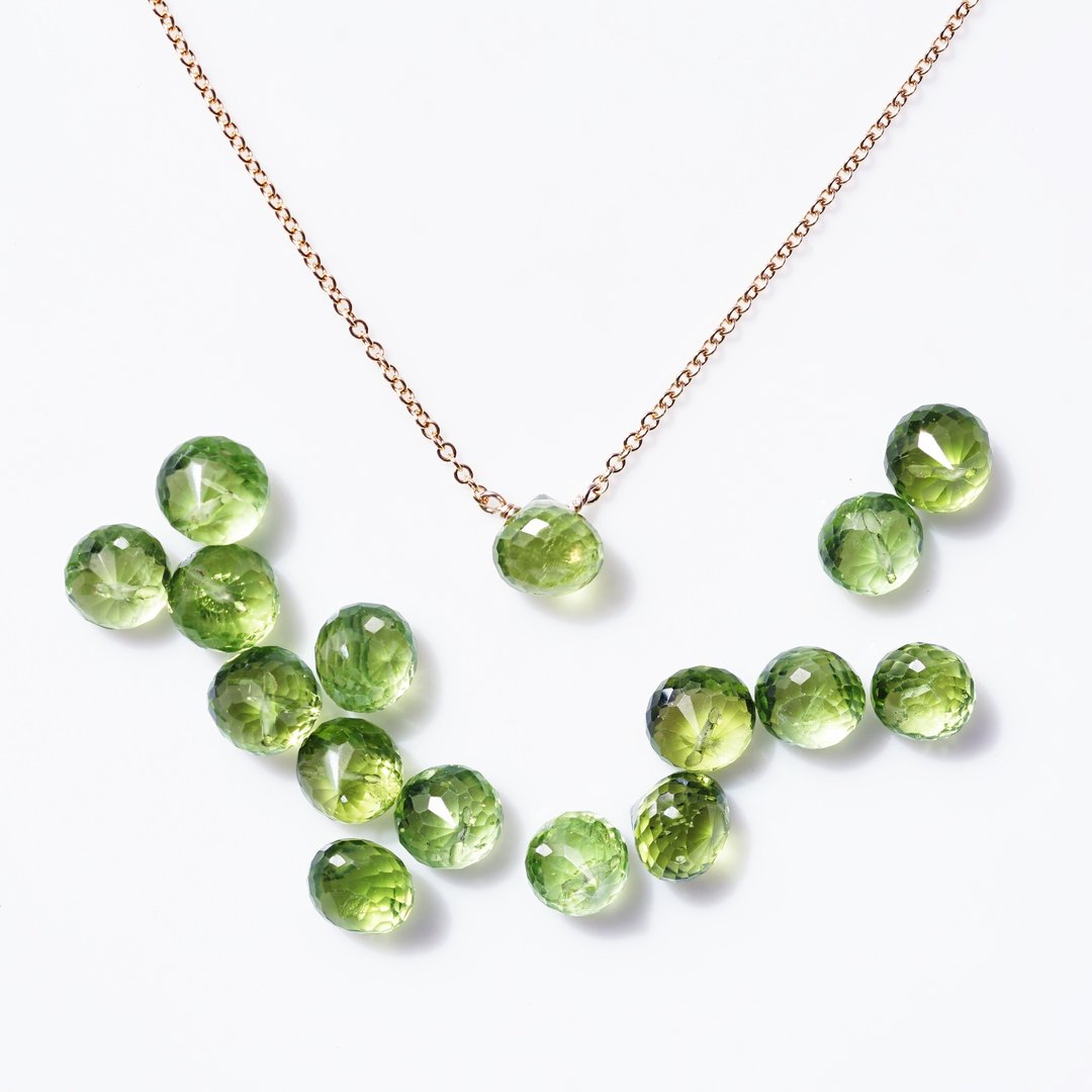 橄榄石（Peridot）水滴形琢面切割项链 – 木漏れ日 - 项链 - 宝石 绿色
