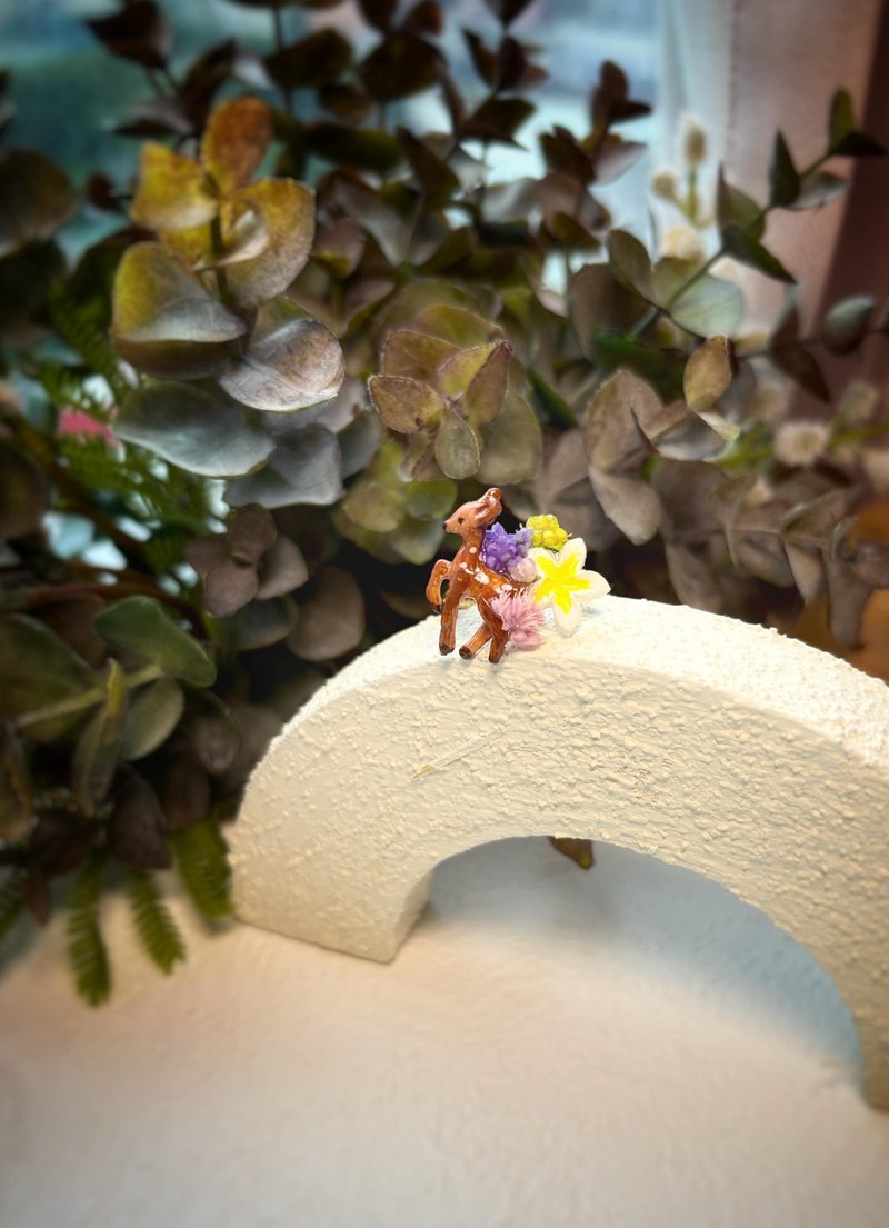 小鹿鸡蛋花配真花戒指 - 戒指 - 植物．花 多色