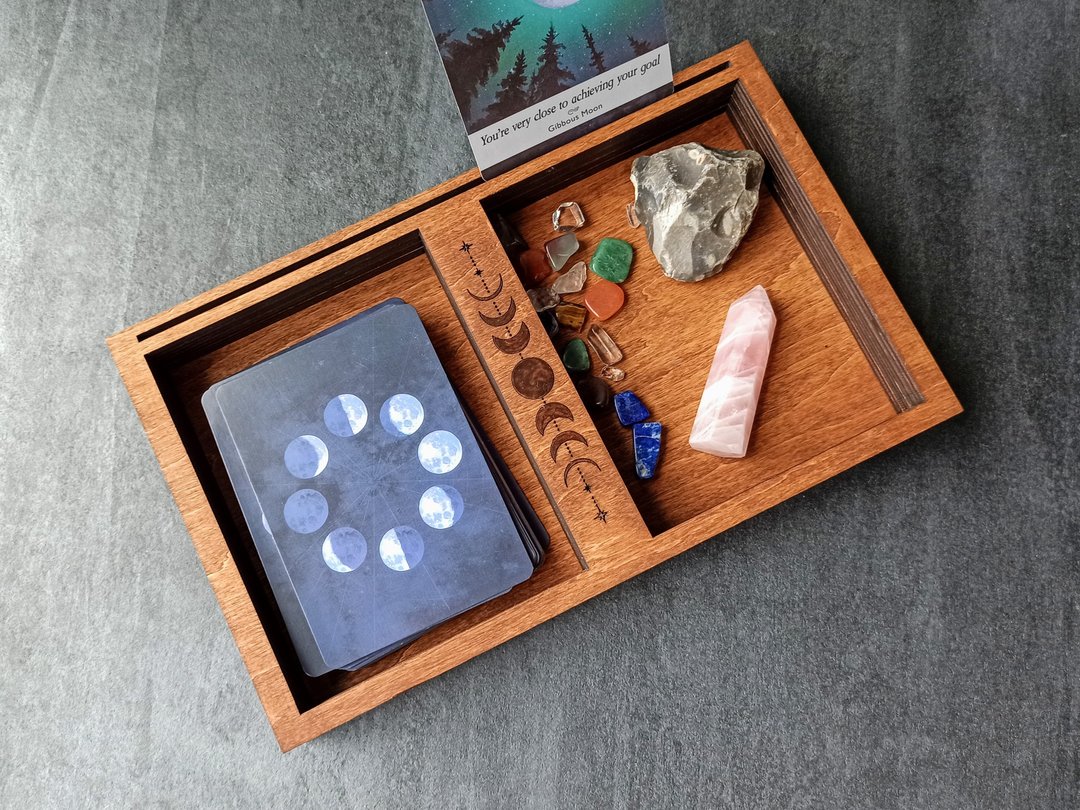 Trinkets storage and tarot card display box - tray Moon phase hand painted - 摆饰 - 木头 咖啡色