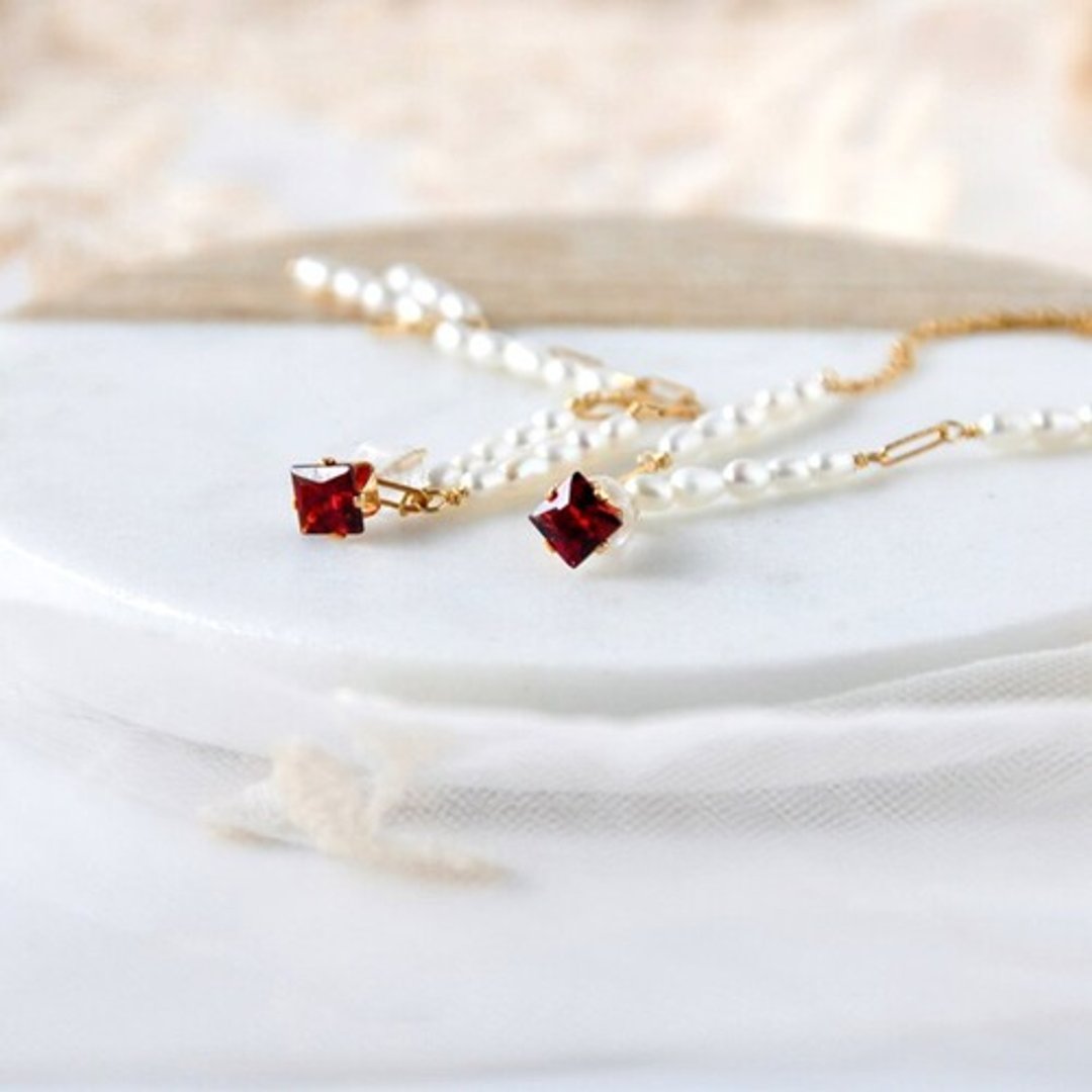 14kgf/ red garnet x long pearl earrings - 耳环/耳夹 - 宝石 