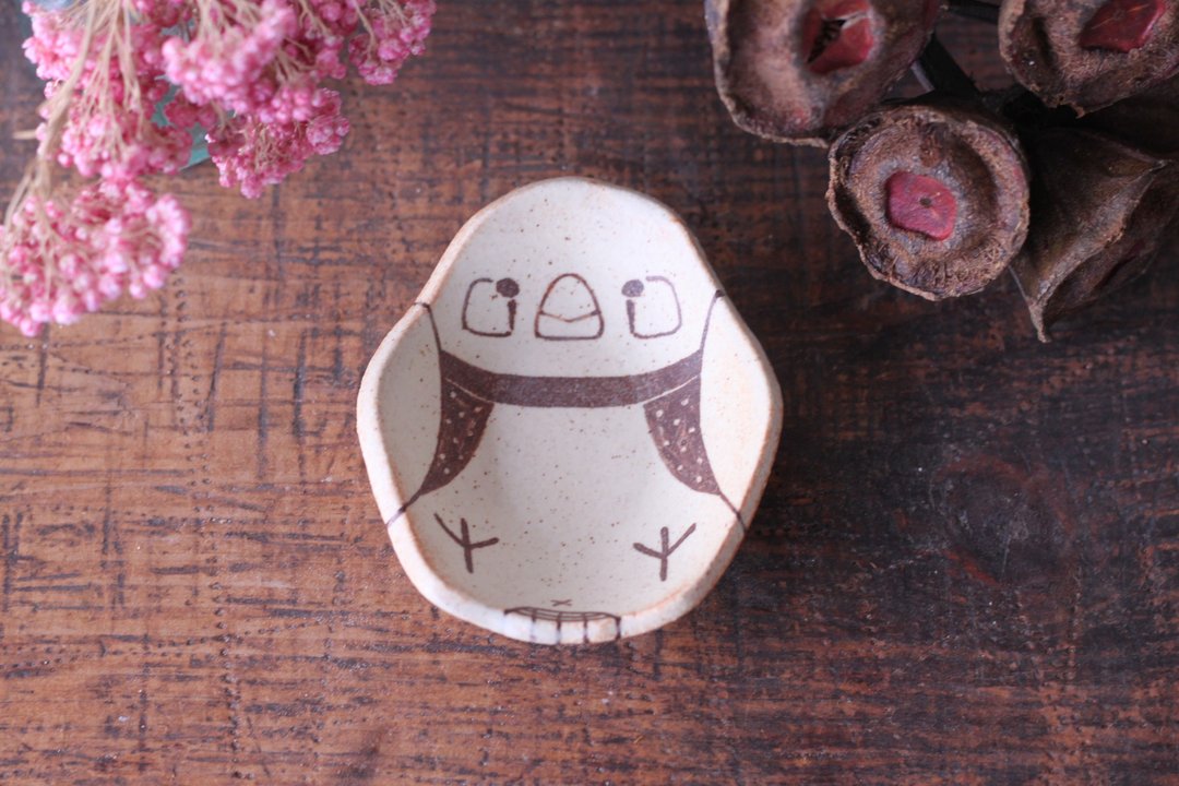 Tiny plate with Zebra finch - 盘子/餐盘/盘架 - 陶 黑色