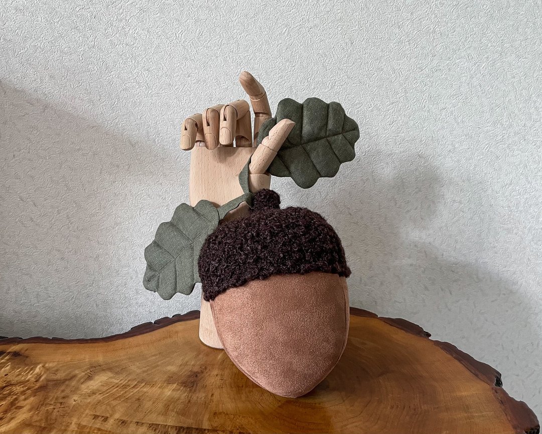Brown acorn, Acorn nursery decor, Fabric acorn, Woodland nursery decor - 玩具/玩偶 - 棉 咖啡色