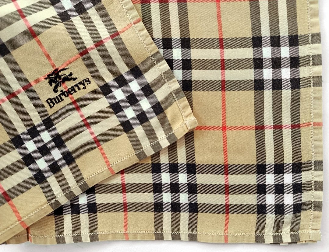 Burberry 复古手帕格纹口袋方巾 17.5 x 17.5 英寸 - 手帕/方巾 - 棉 卡其色