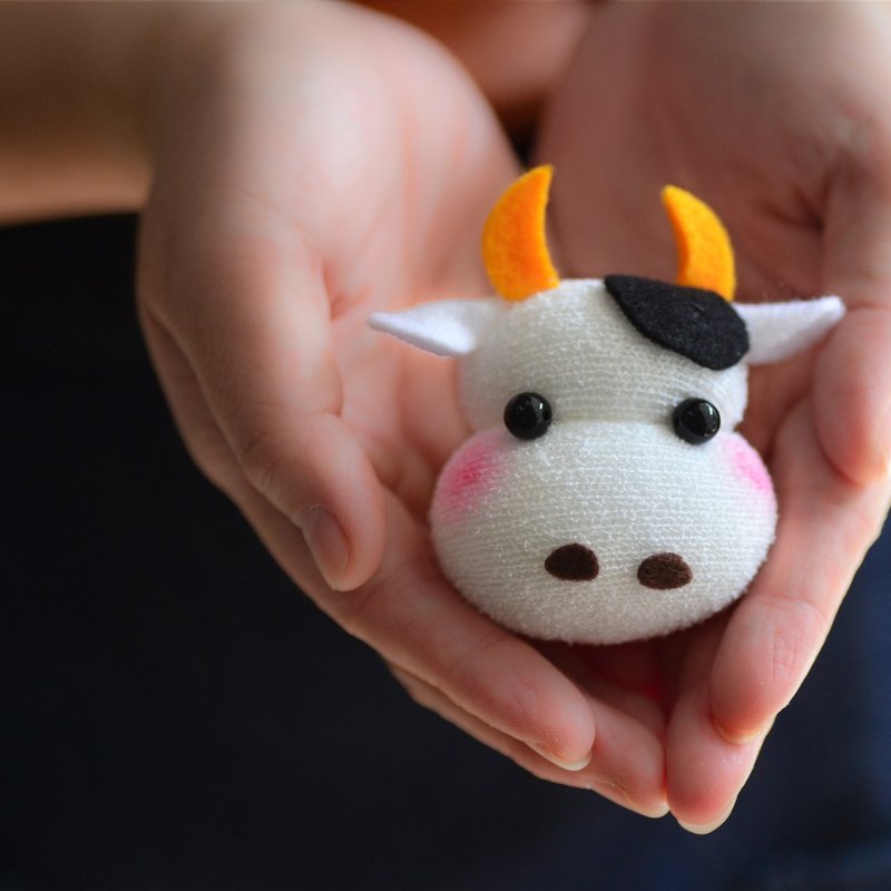 【独家手作】掌心宝贝牛 三入组 免缝 DIY材料包 - 其他 - 其他材质 白色