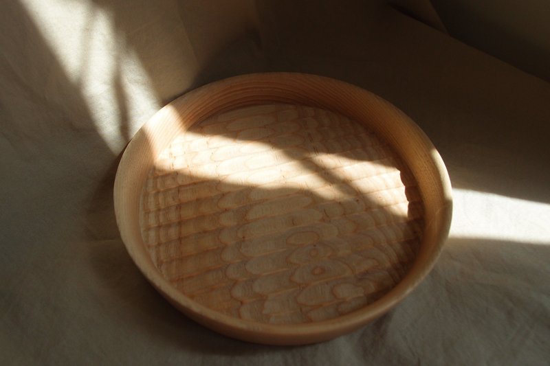 内层刻纹圆盘 - 盘子/餐盘/盘架 - 木头 卡其色