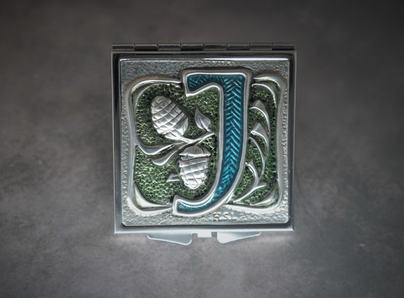 锡雕 个人专属字母  头文字J随身镜  随时整理仪 - 名片夹/名片盒 - 其他材质 银色