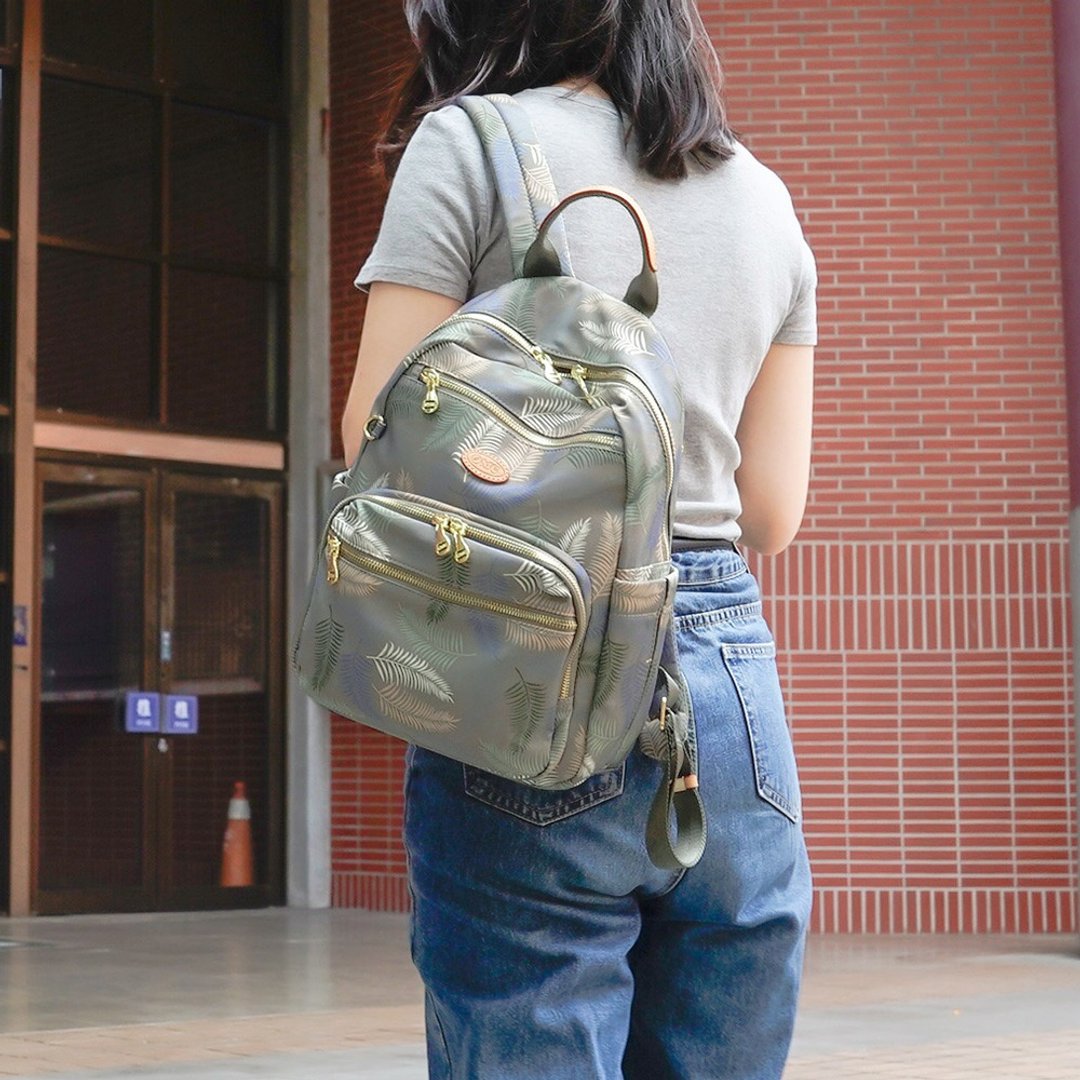 羽草系必BUY机能小旅行后背包13291(岩灰) - 后背包/双肩包 - 尼龙 灰色