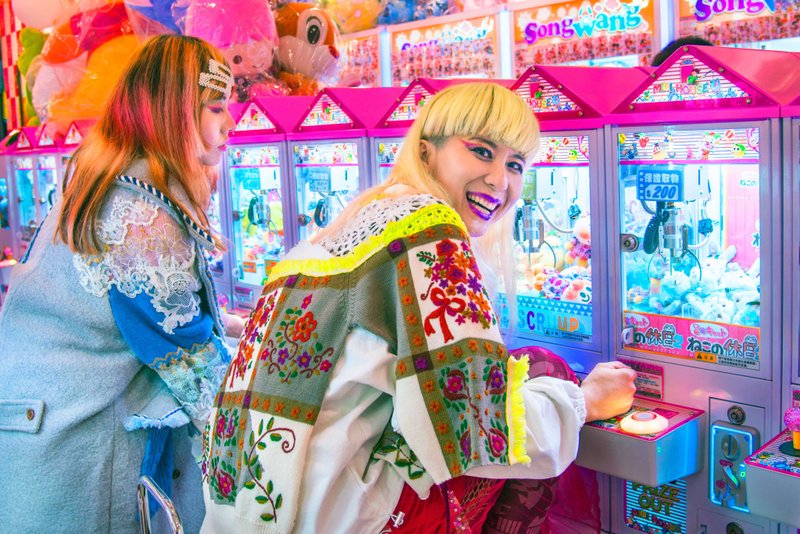 OTT独一无二•Unique巴洛克雕刻刺绣珍珠装饰艺术Oversize上衣 - 中性连帽卫衣/T 恤 - 其他材质 白色