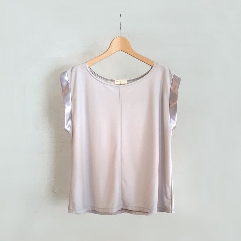 Ángeles-大女孩-缎面袖上衣 - 女装 T 恤 - 棉．麻 