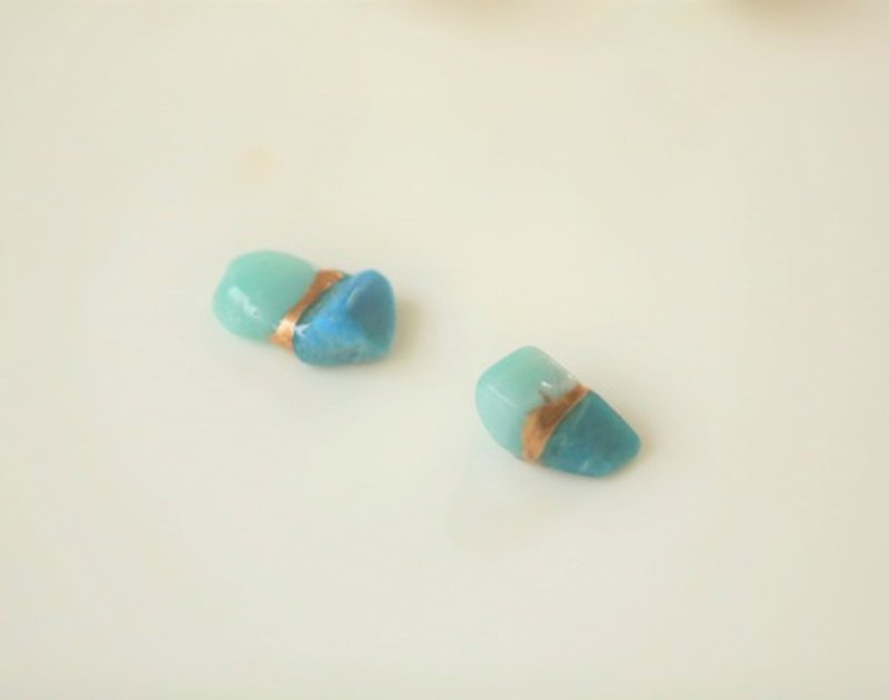 金継ぎｘ天然石ピアス (マラカイト、アパタイト) - 耳环/耳夹 - 宝石 