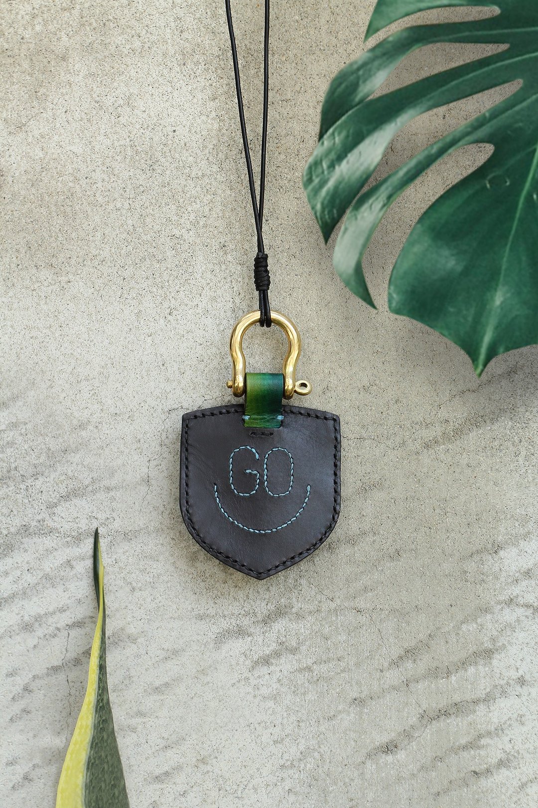 gogoro钥匙圈 GO微笑徽章搜集 手工皮套订制 - 钥匙链/钥匙包 - 真皮 黑色