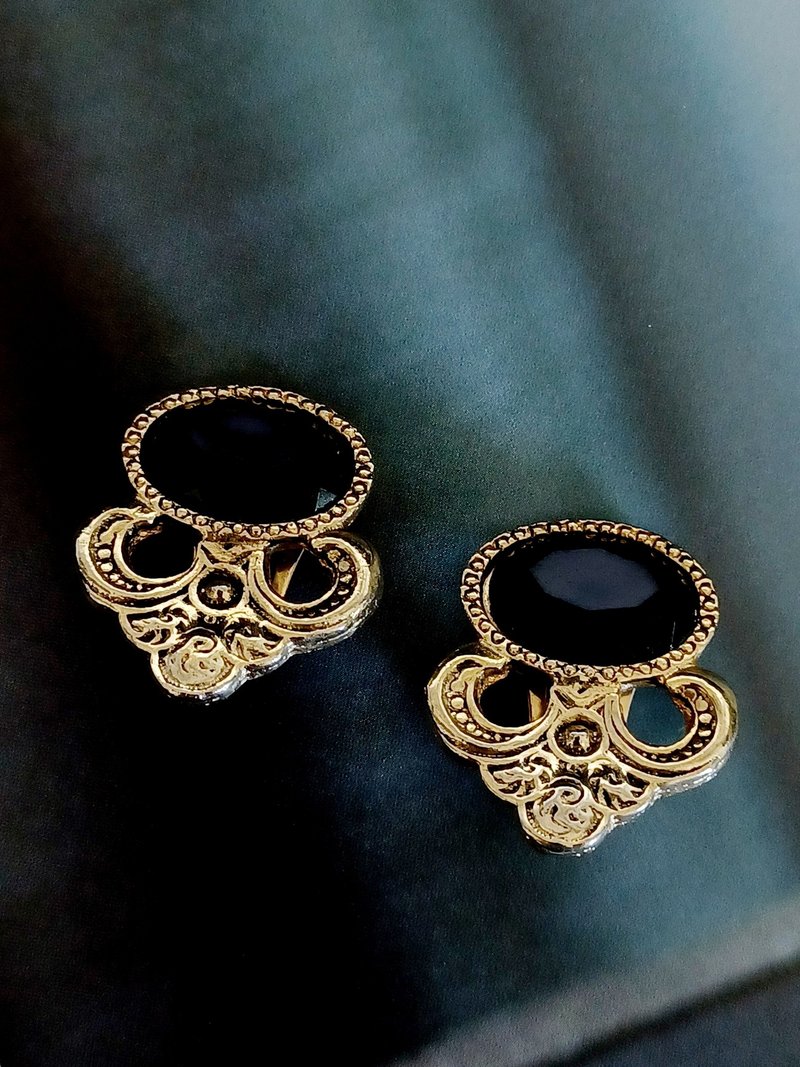 vintage jewelry  典雅黑石鸢尾花图腾 夹式耳环 - 耳环/耳夹 - 其他金属 