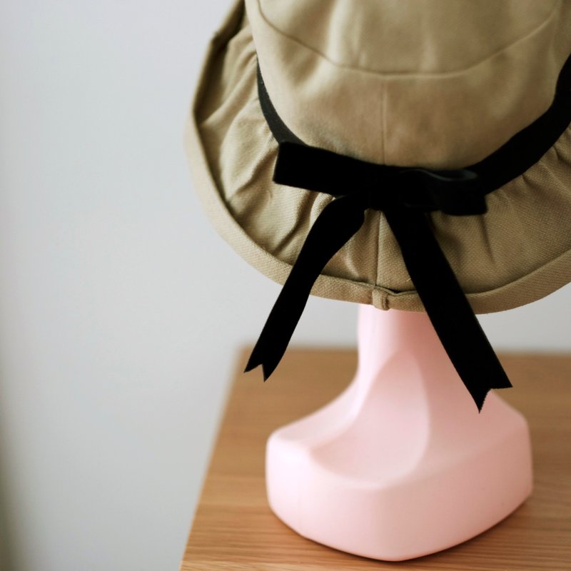 日式卡其卷边双面渔夫帽/卡其色 - 帽子 - 棉．麻 卡其色