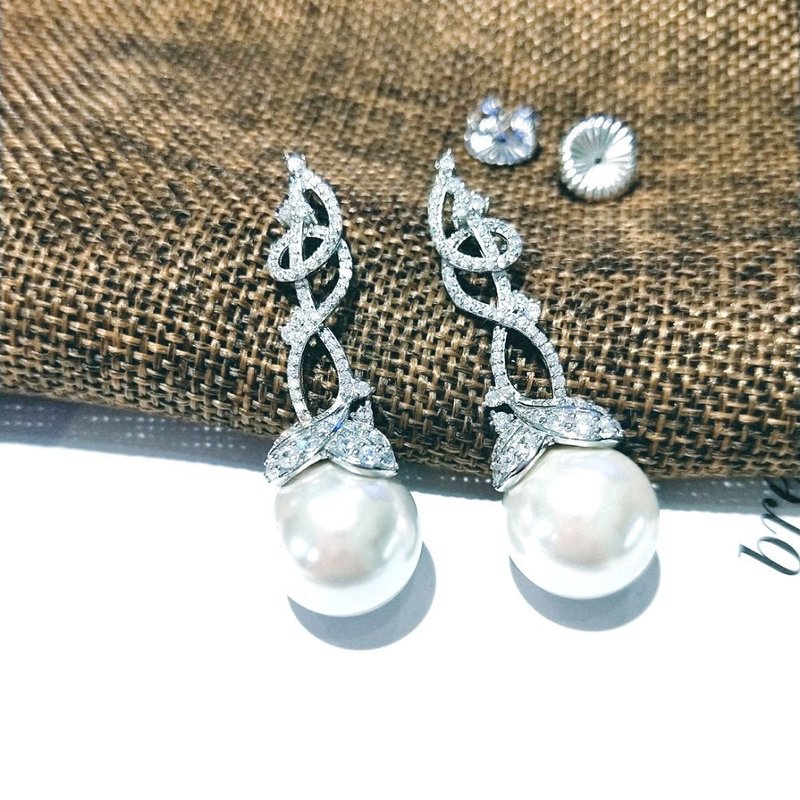 I JEWELRY 璀璨经典小番茄顶级锆石珍珠纯银耳环 附纯银保证卡 - 耳环/耳夹 - 纯银 银色