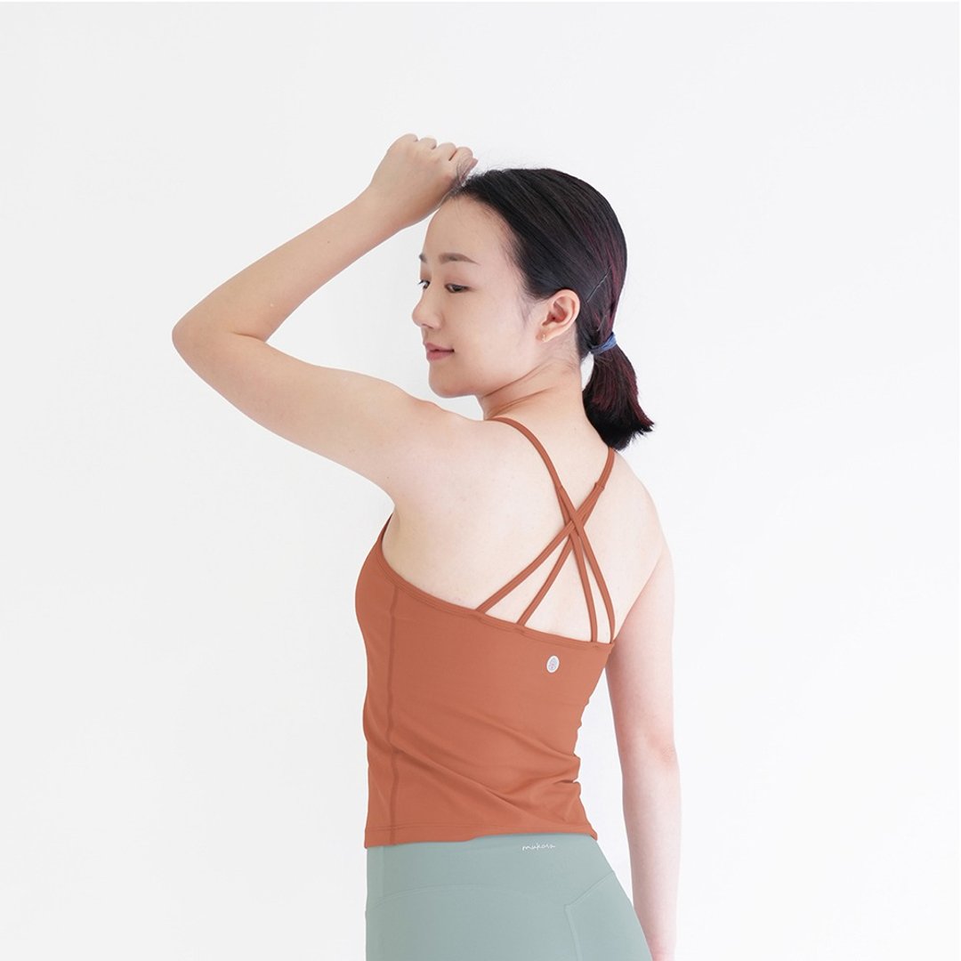 【Mukasa】DURABLE 高弹蝶型细肩背心 - 小鹿斑比 - MUK-23031 - 女装运动衣 - 其他材质 橘色