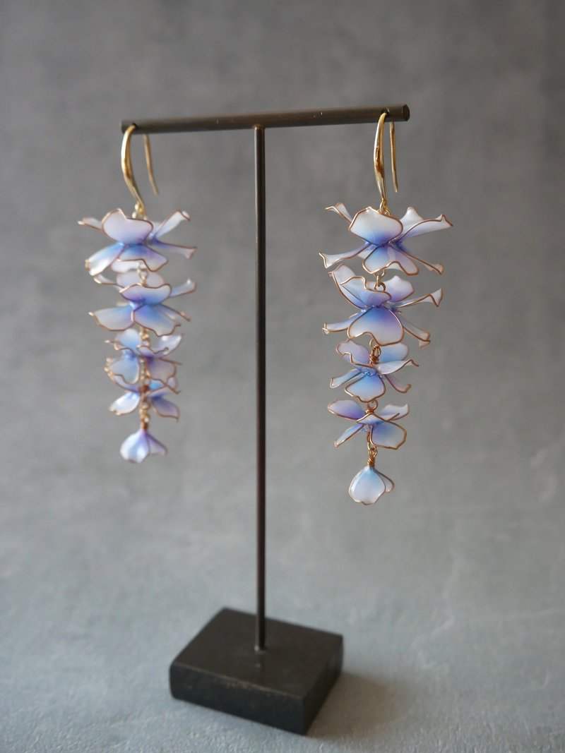 Inspiration mini - 紫藤色 造型耳环 - 耳环/耳夹 - 树脂 紫色