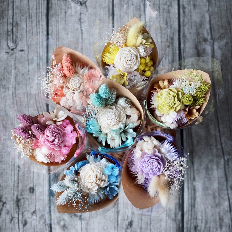 七色彩虹 甜筒花束(共七束) - 植栽/盆栽 - 植物．花 多色