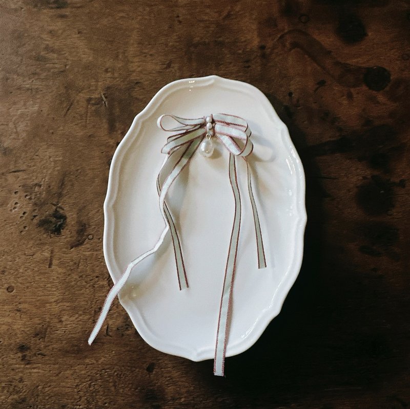 缎带蝴蝶结耳饰 - 塞纳紫雾 - 耳环/耳夹 - 其他材质 绿色