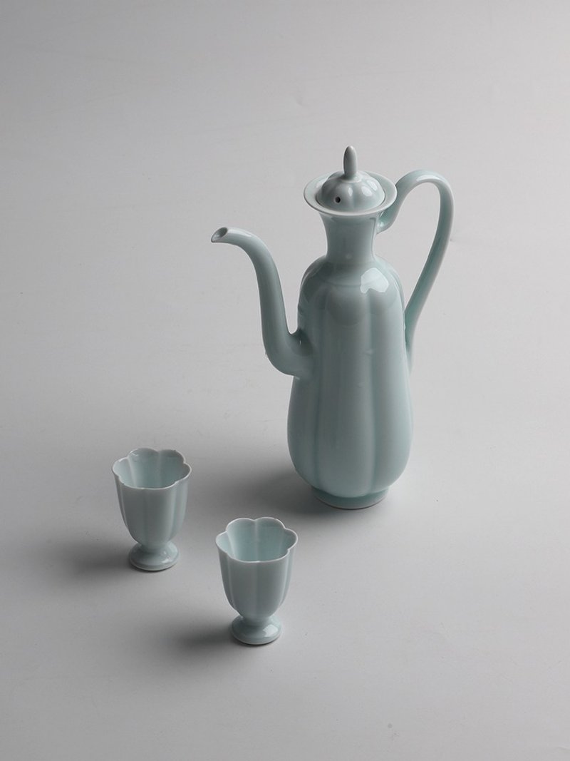 新宋式酒壶 雅緻中式酒具套装 景德镇陶瓷白酒高足杯 - 酒杯/酒器 - 瓷 