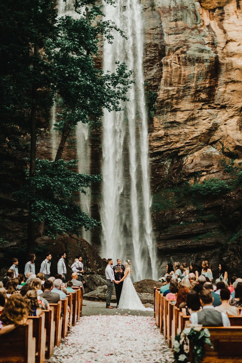15 Emerald Wedding Tones Lightroom Mobile & Desktop Presets - 其他数码设计 - 其他材质 