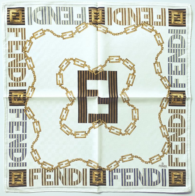 Fendi 古董丝巾 缀以链条与条纹图案的图纹字母标志 20 x 20 英寸 - 手帕/方巾 - 棉．麻 咖啡色