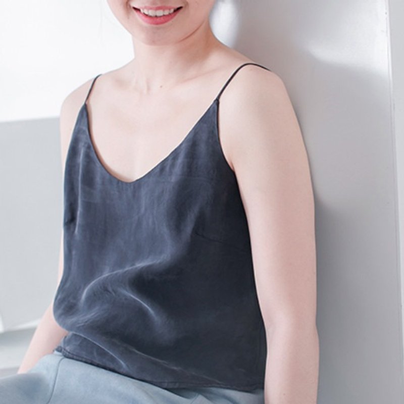 藏蓝色 法式细肩带优雅小吊带 双层铜氨丝 内搭必备 四色可选 - 女装背心 - 丝．绢 蓝色