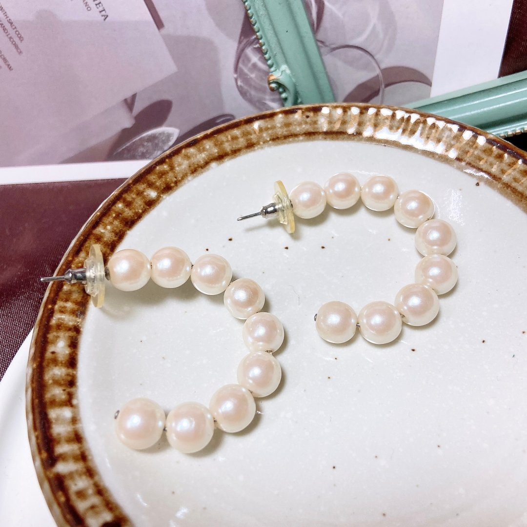 【西洋古董饰品】稀有可变形凹折造型收藏珍珠感 c型耳环耳针 - 耳环/耳夹 - 贵金属 白色