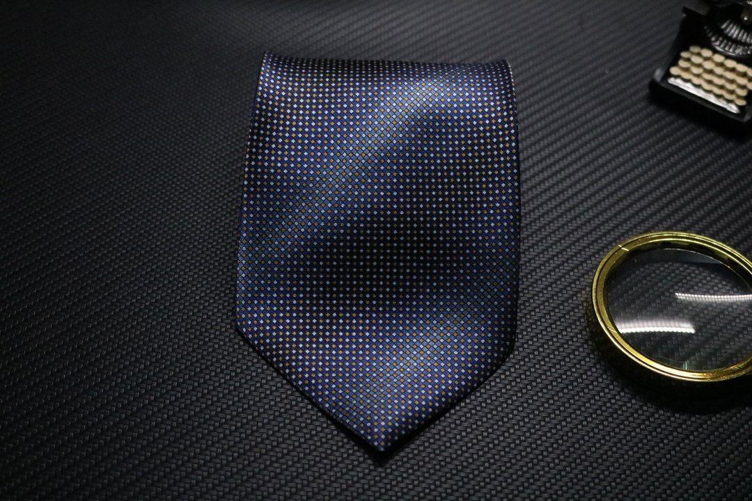 蓝色小格纹真丝领带/雅痞百搭necktie - 领带/领带夹 - 丝．绢 蓝色