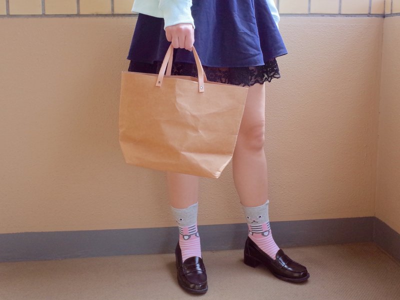 手提包 Tote Bag 中型 : Tyvek 与 牛皮纸袋 /防水 /抗撕裂 /牛皮纸 /日常包款 /防水 - 手提包/手提袋 - 纸 咖啡色