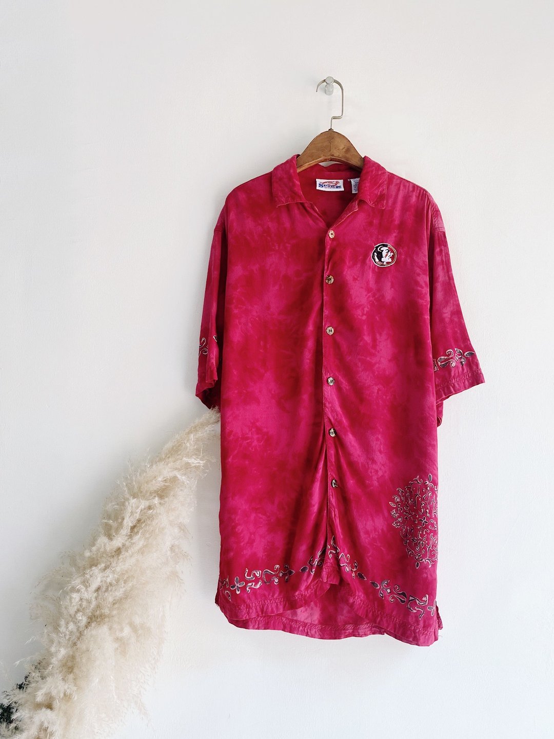 艳红粉渲染刺绣图腾 古着丝质夏威夷衬衫上衣vintage Aloha Shirt - 男装衬衫 - 丝．绢 红色