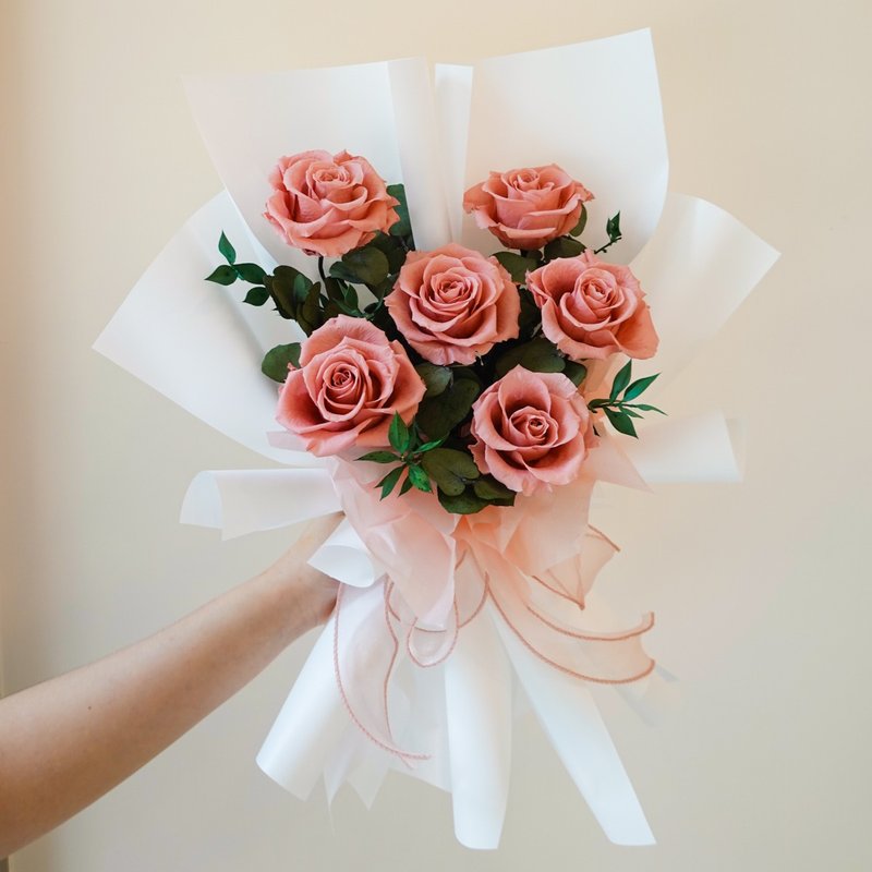 6朵永生玫瑰花束-豆沙粉 - 干燥花/捧花 - 植物．花 粉红色