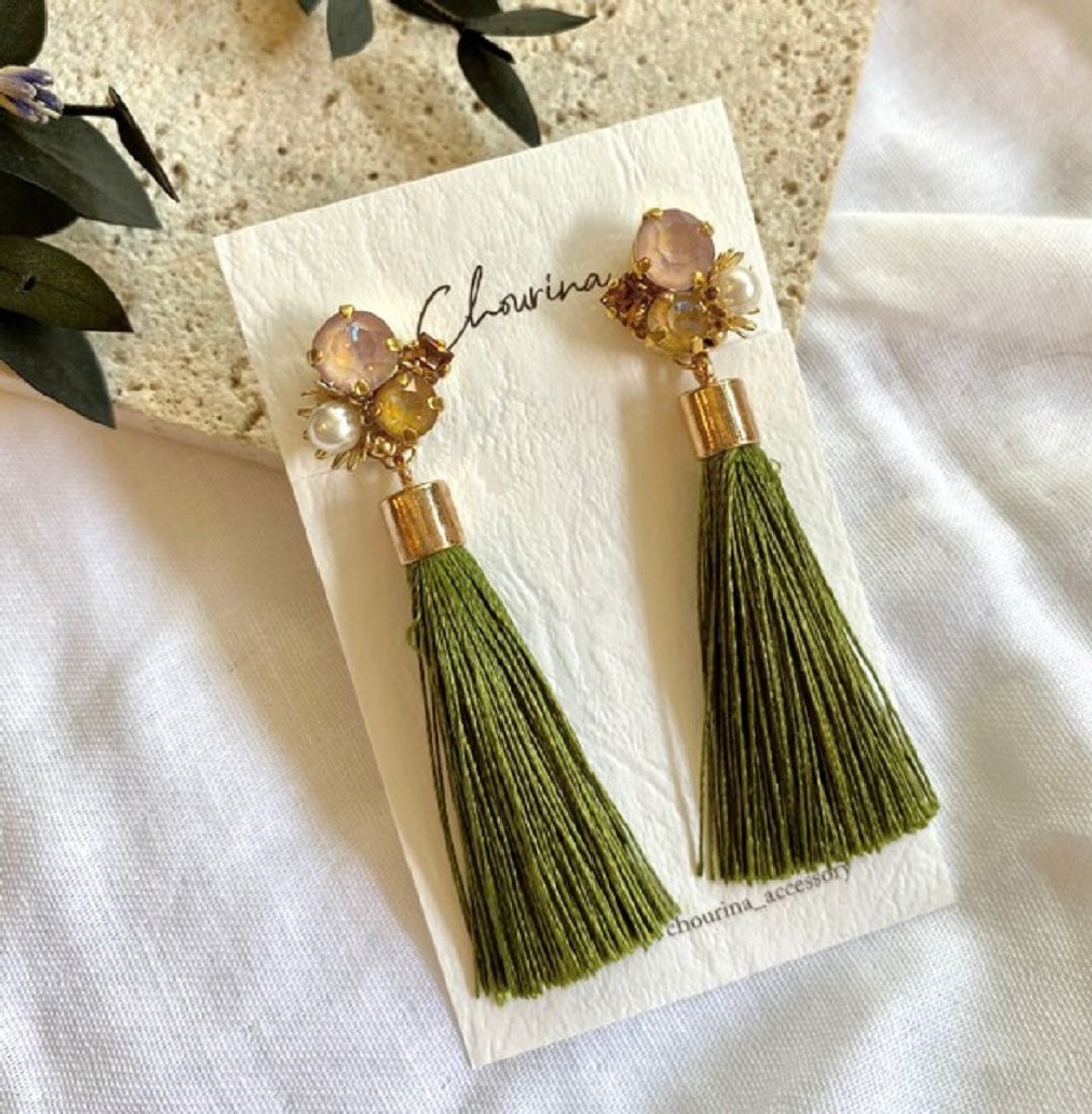 green bijoux and tassel Clip-On, earrings - 耳环/耳夹 - 其他金属 绿色