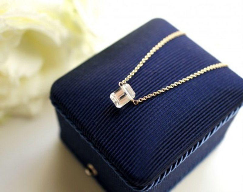 White Topaz Square Necklace Courtney - 项链 - 宝石 透明
