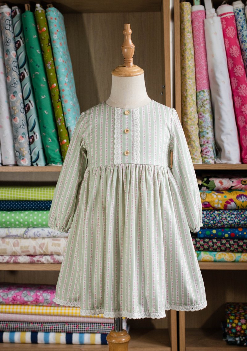 简衣橱|秋冬洋装|绿条纹小花长袖洋装 - 童装裙 - 棉．麻 绿色