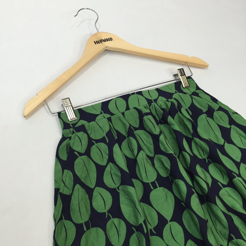 -鷄母坞-蓝底绿叶舒适春伞裙(自订尺寸) - 裙子 - 压克力 绿色