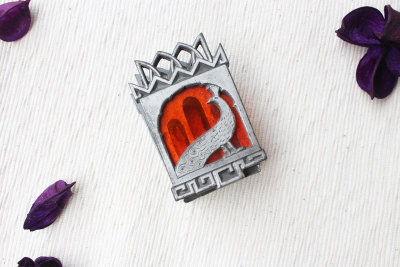 早期古件-奥地利锡制孔雀雕花名片架 | 欧式 复古 书写 文具 - 名片架/名片座 - 其他金属 红色