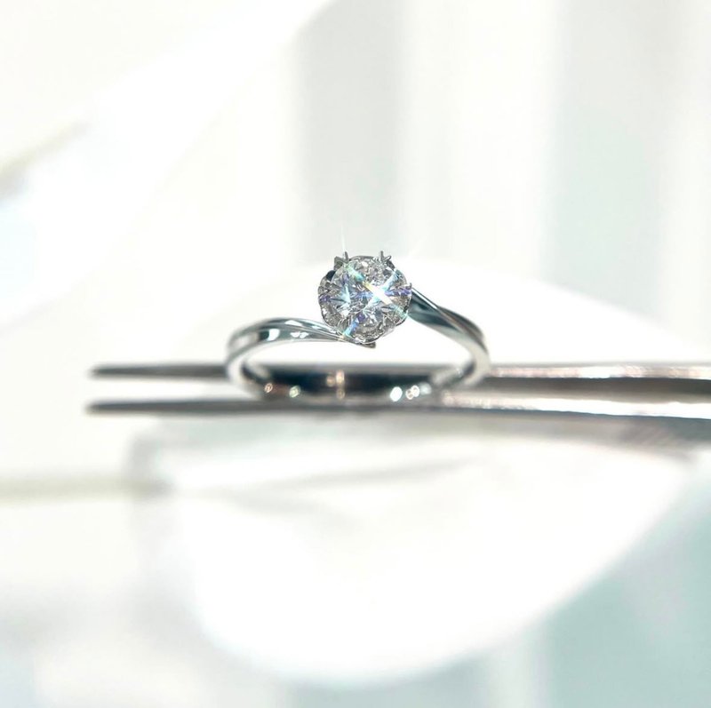 25RJ2534 - 戒指 - 钻石 