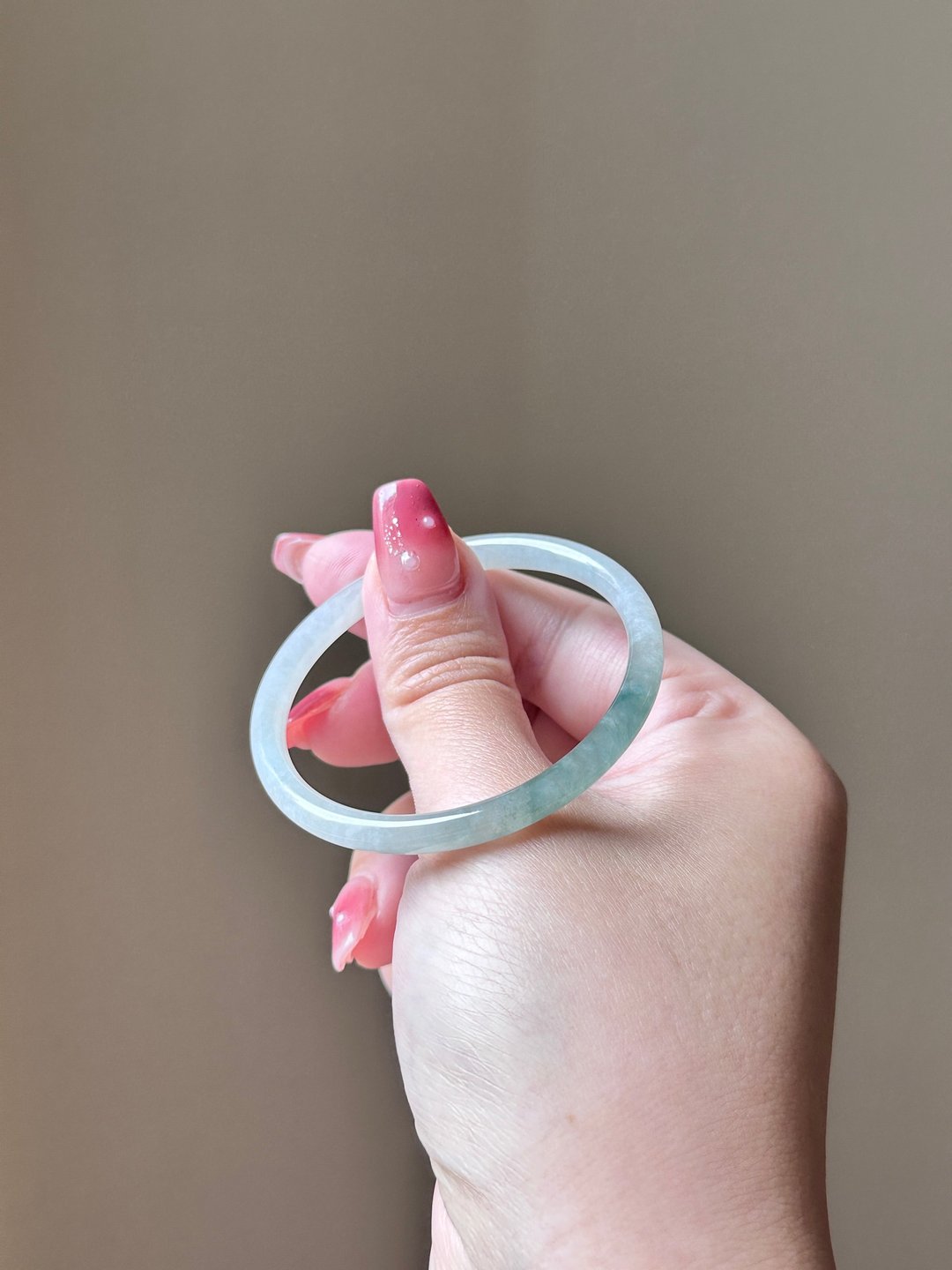 老坑冰种起胶飘蓝花美人条手镯|天然缅甸翡翠 - 手链/手环 - 玉石 白色