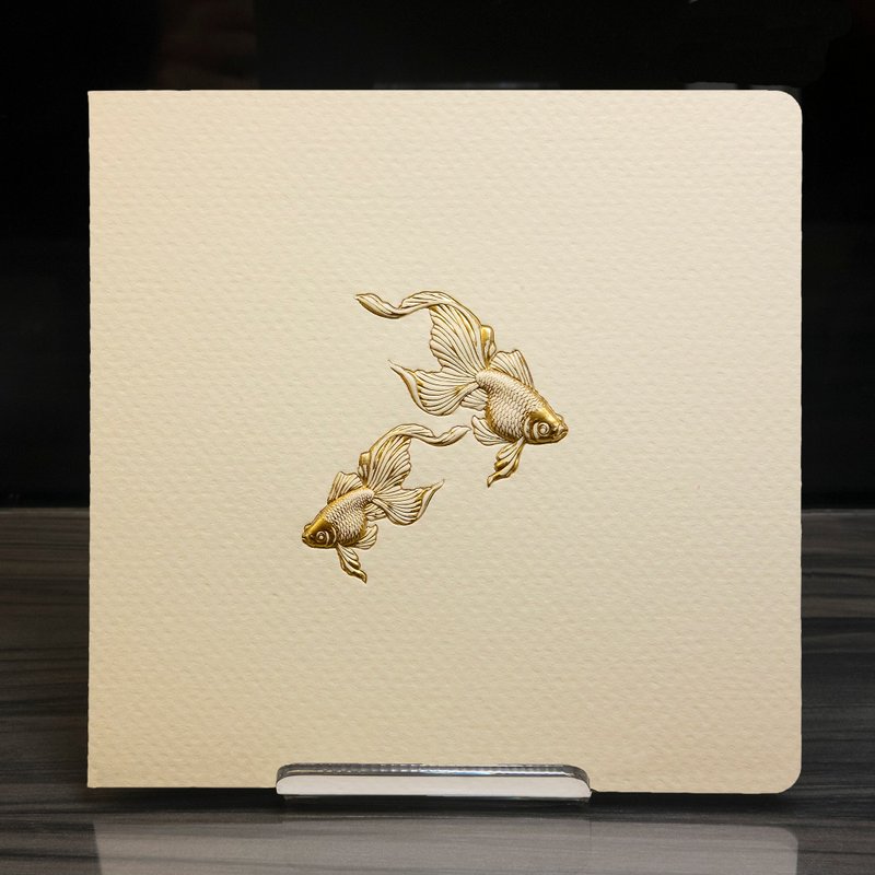 双鱼浮雕烫金万用卡 - 卡片/明信片 - 纸 白色