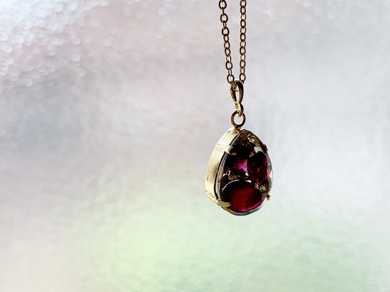 无性别适用 【1月诞生石】助努力开花结果的石榴石项链 (坠饰) - 项链 - 树脂 红色