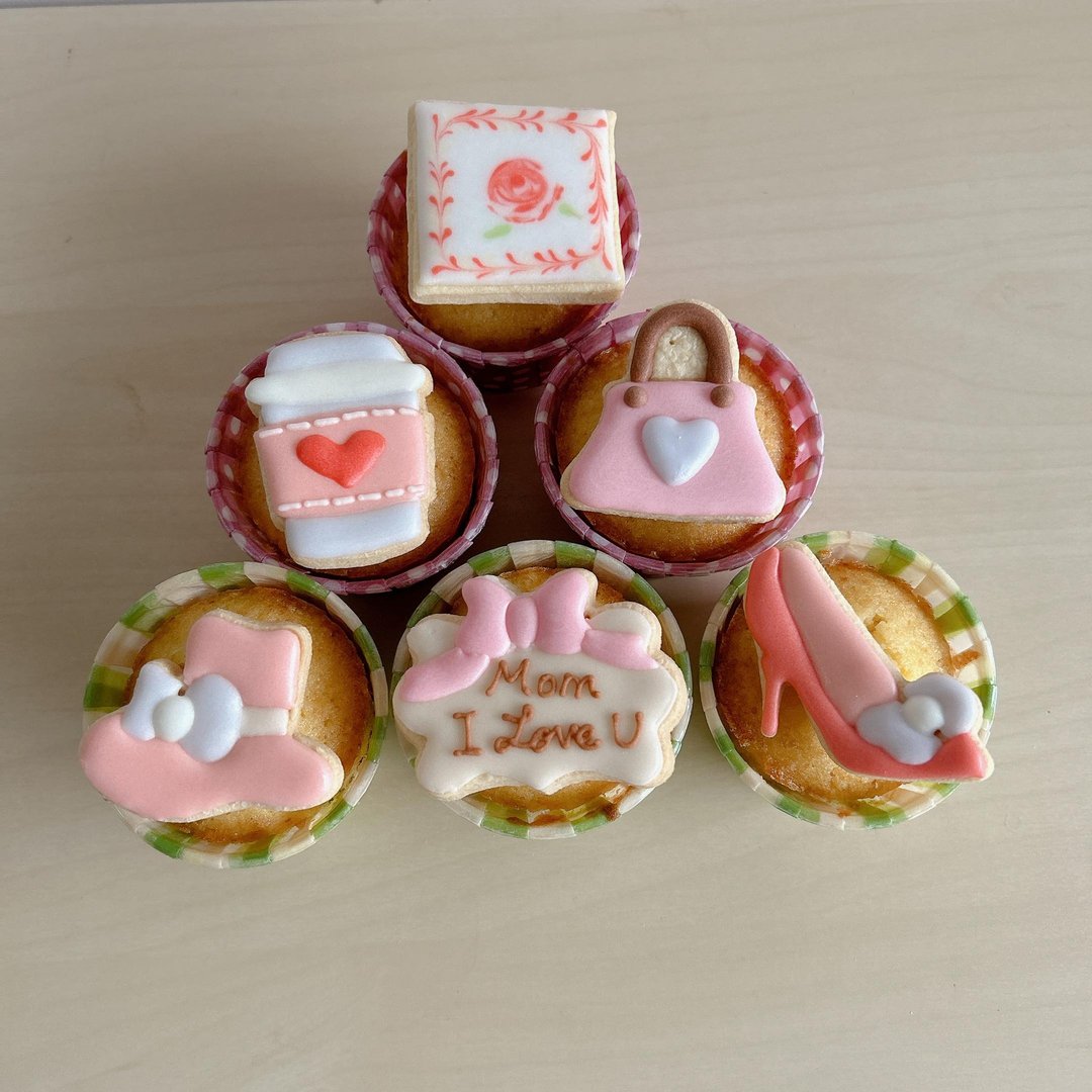 NIJI Cupcake 给漂亮妈咪糖霜饼干杯子蛋糕组【母亲节礼盒】 - 蛋糕/甜点 - 新鲜食材 多色