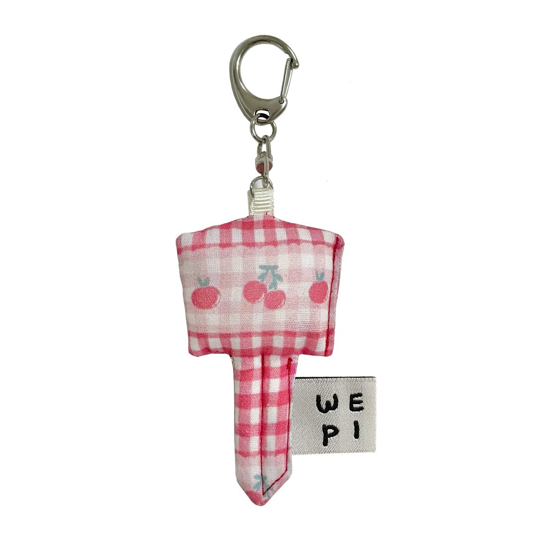 Flufy key - cherry / 手工制作 迷你钥匙圈 玩偶 吊饰 迷你摆饰 - 钥匙链/钥匙包 - 其他材质 红色